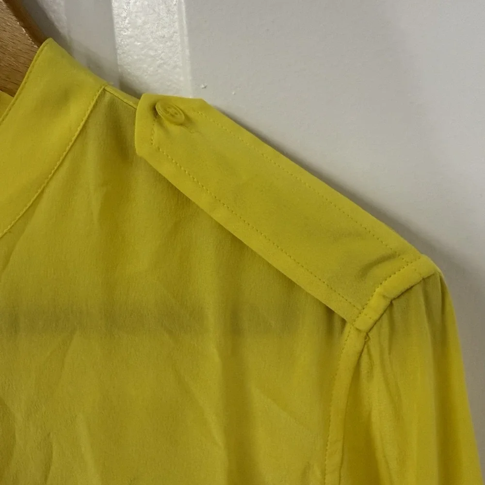 EQUIPMENT Women's Slim Signature‎ Silk Blouse in Yellow 2 Pockets $258 Size S